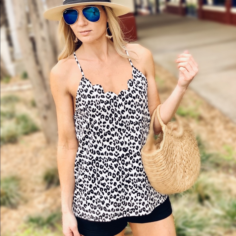 SUMMER CRUSH BLACK AND WHITE LEOPARD SCALLOP  TANK - Picture 6 of 6